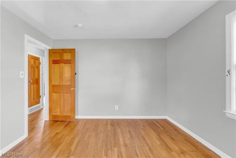 951 E 237th Street Euclid OH 44123