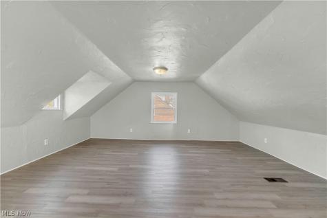 951 E 237th Street Euclid OH 44123
