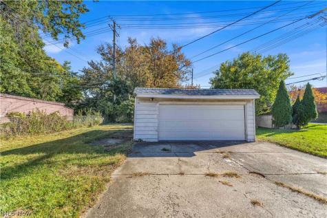951 E 237th Street Euclid OH 44123