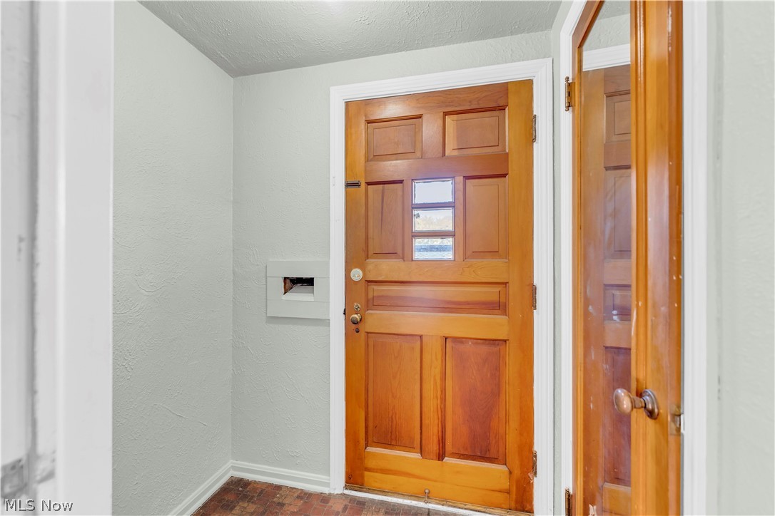 951 E 237th Street Euclid OH 44123