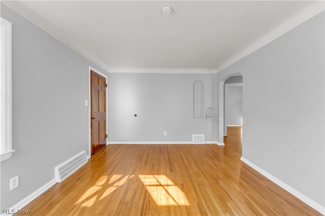 951 E 237th Street Euclid OH 44123