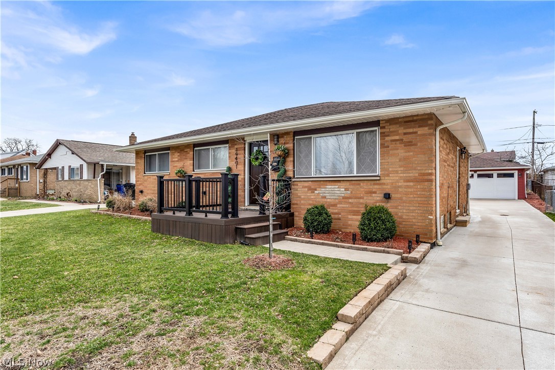 19401 Kilson Avenue Cleveland OH 44135