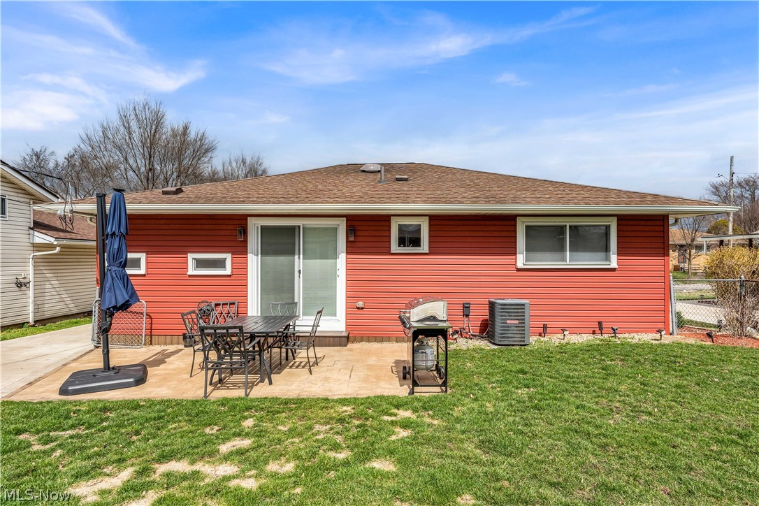 19401 Kilson Avenue Cleveland OH 44135