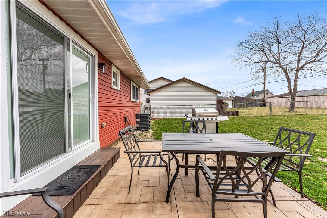 19401 Kilson Avenue Cleveland OH 44135