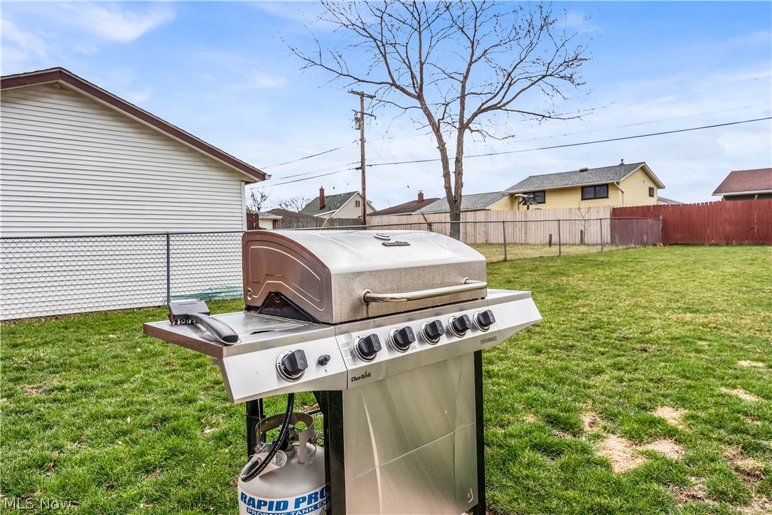 19401 Kilson Avenue Cleveland OH 44135