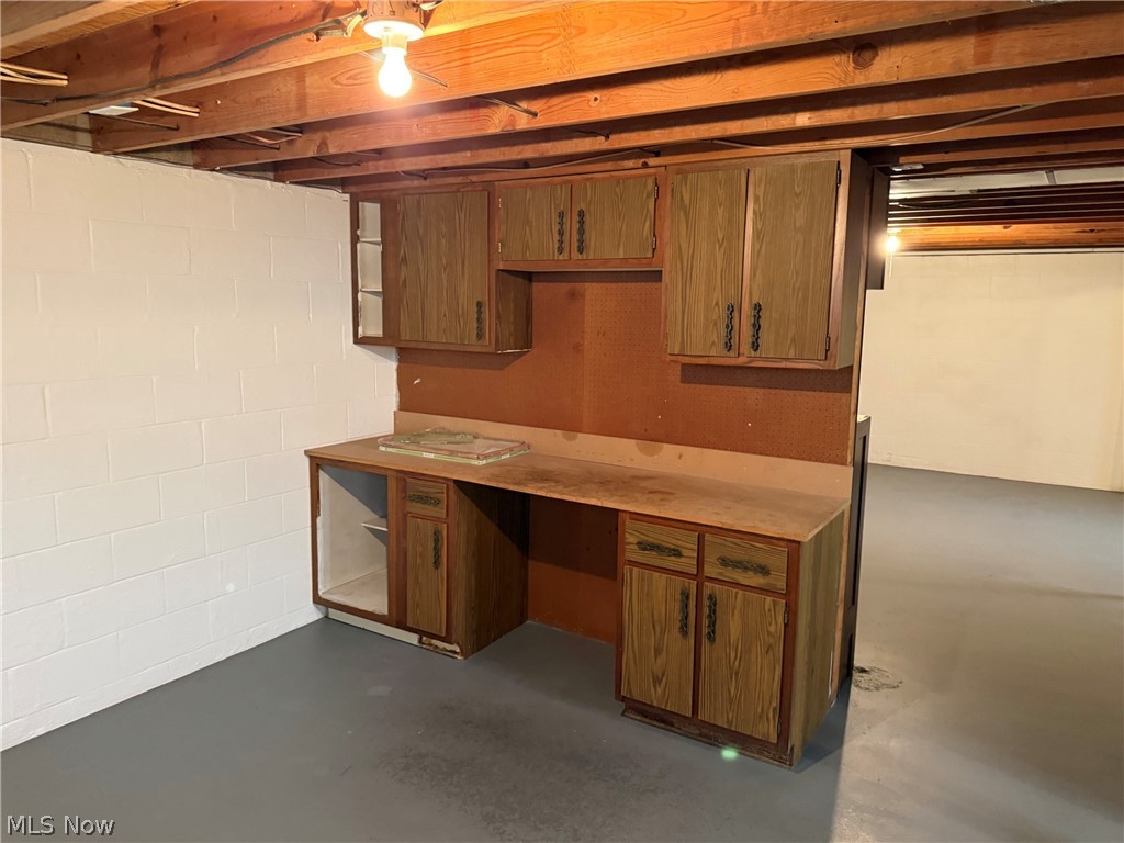 2902 Thackeray Avenue NW Massillon OH 44646