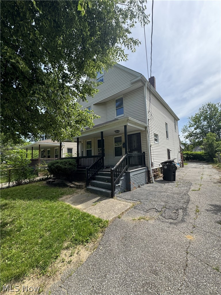 927 E 146th Street Cleveland OH 44110