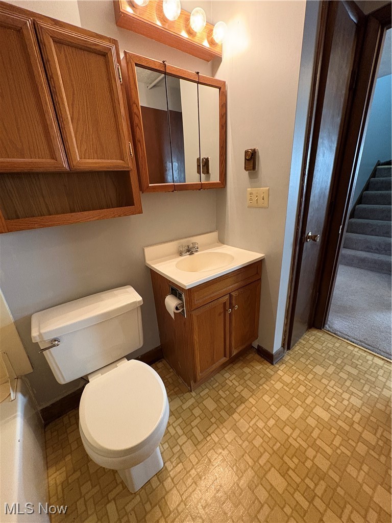 17974 1st Street Beloit OH 44609