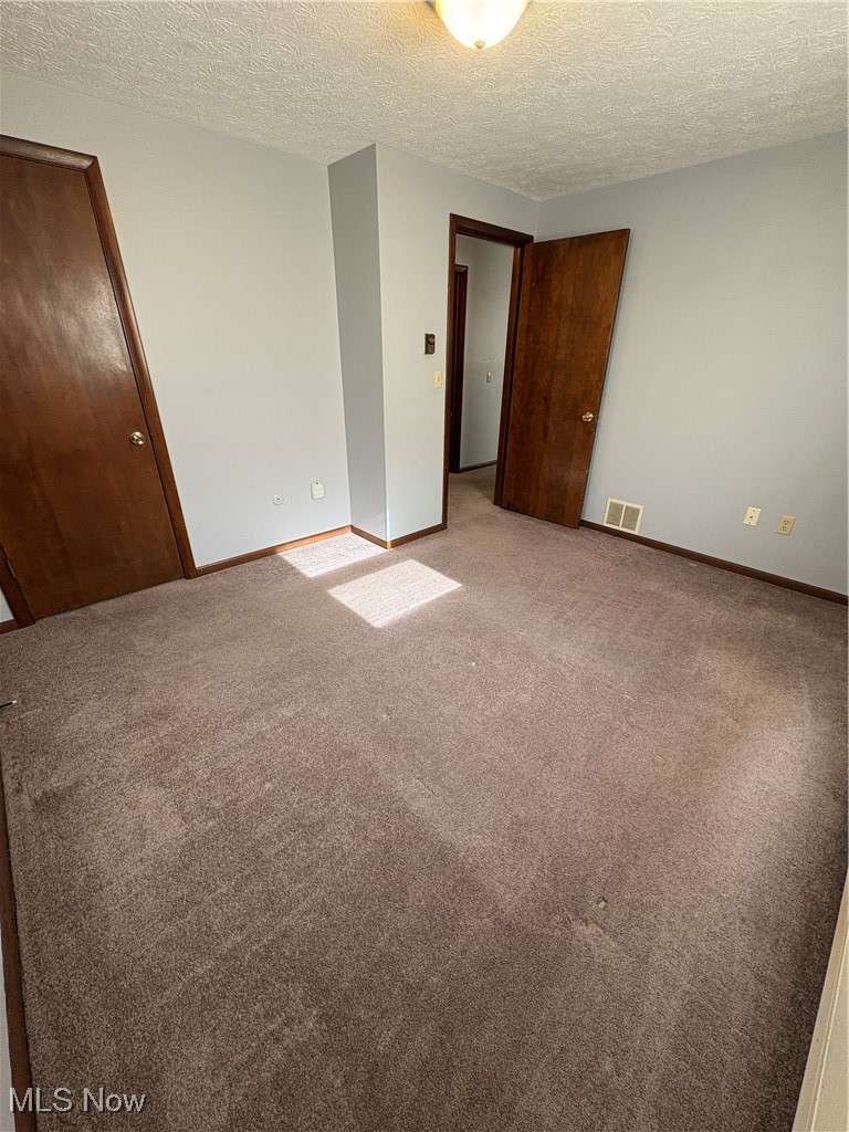 17974 1st Street Beloit OH 44609