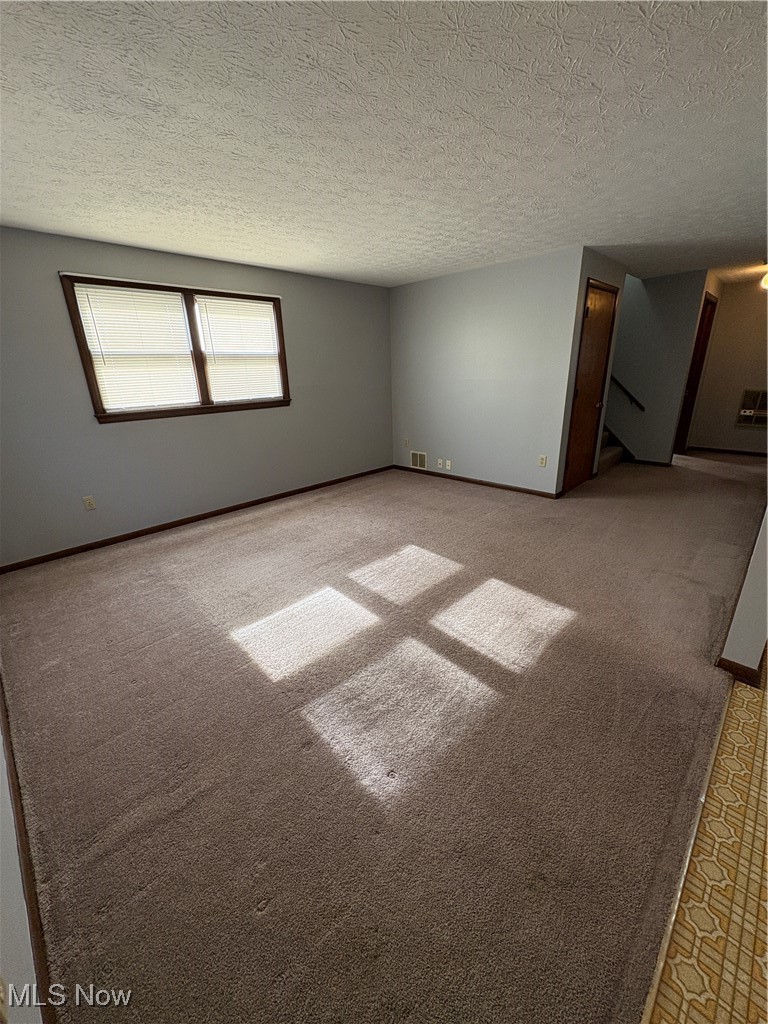 17974 1st Street Beloit OH 44609