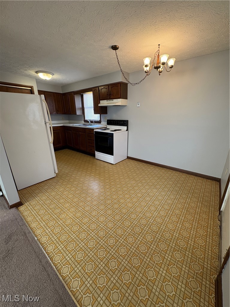17974 1st Street Beloit OH 44609