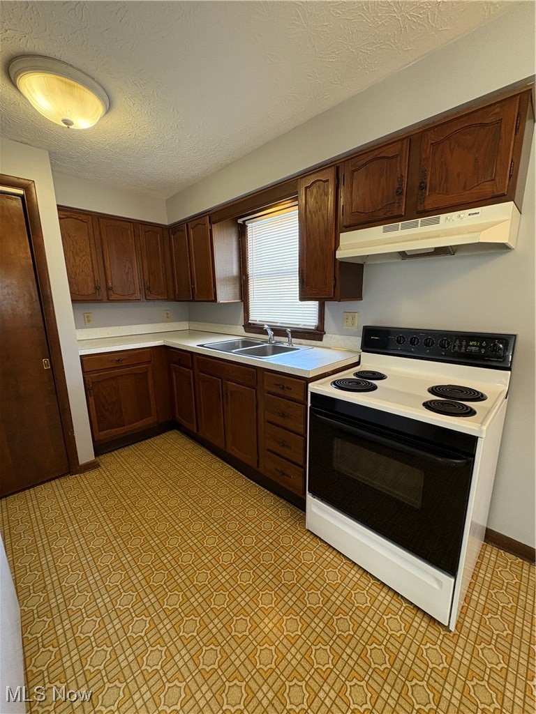 17974 1st Street Beloit OH 44609