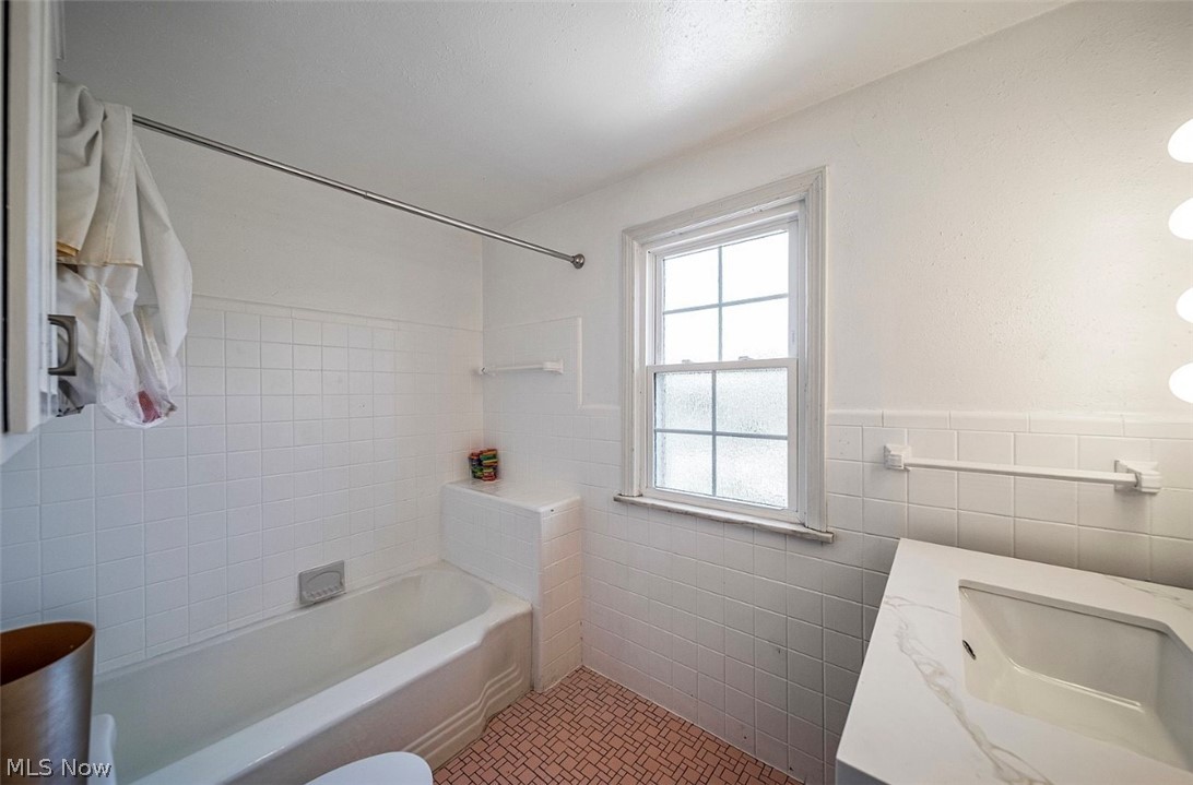 4069 Bushnell Road University Heights OH 44118
