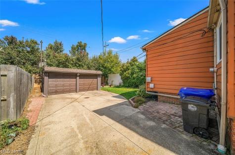 4069 Bushnell Road University Heights OH 44118