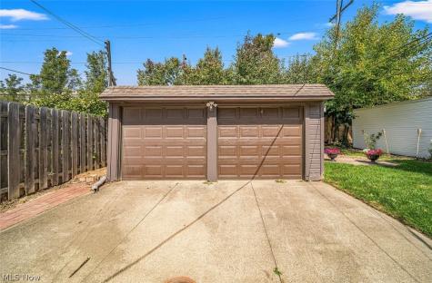 4069 Bushnell Road University Heights OH 44118