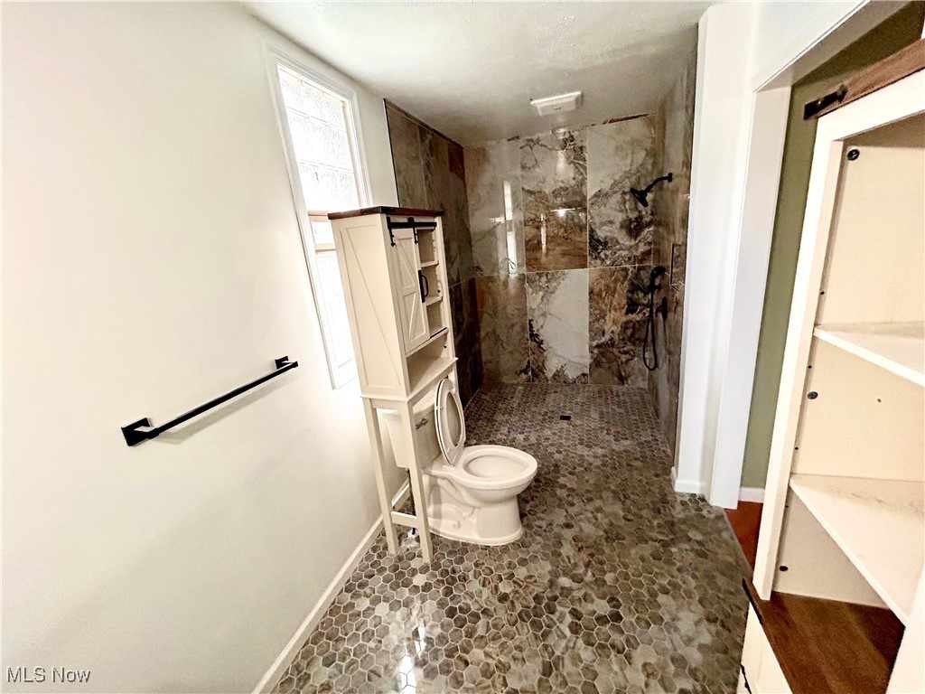 1007 Creek View Drive Cleveland OH 44119