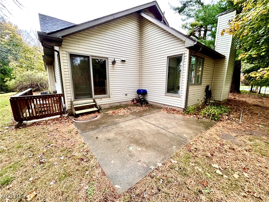 1007 Creek View Drive Cleveland OH 44119