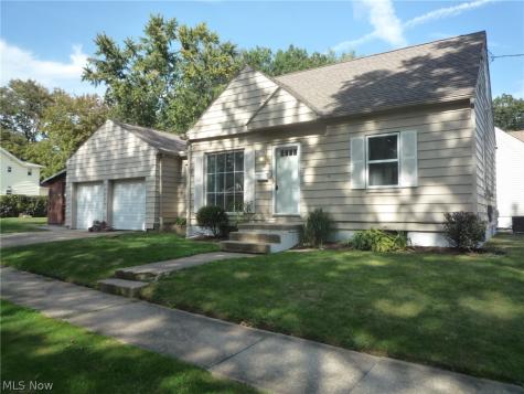 2827 Norwood Street Cuyahoga Falls OH 44221