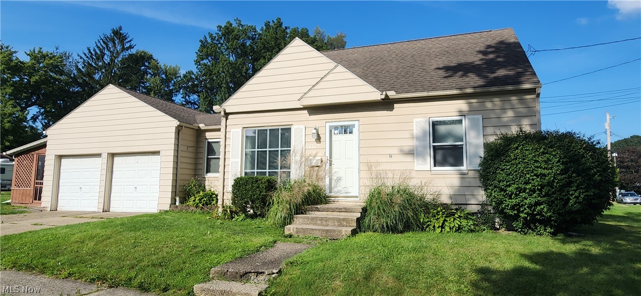 2827 Norwood Street Cuyahoga Falls OH 44221