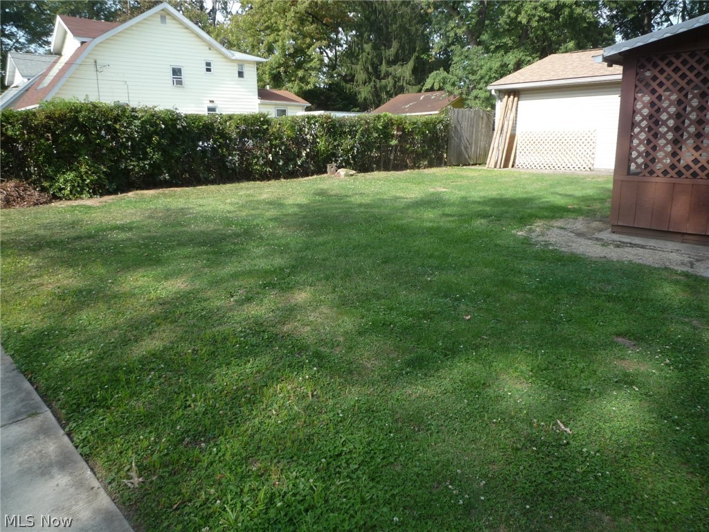 2827 Norwood Street Cuyahoga Falls OH 44221