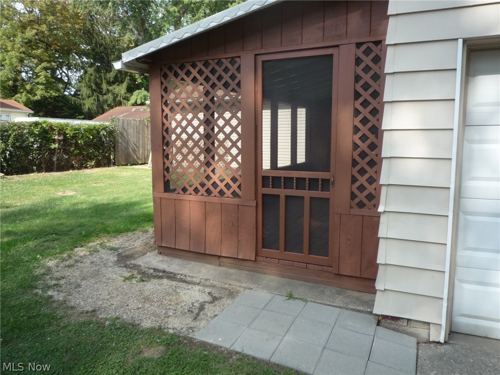 2827 Norwood Street Cuyahoga Falls OH 44221