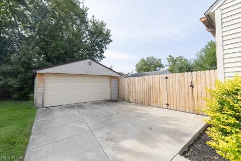 15505 Judy Court Cleveland OH 44111