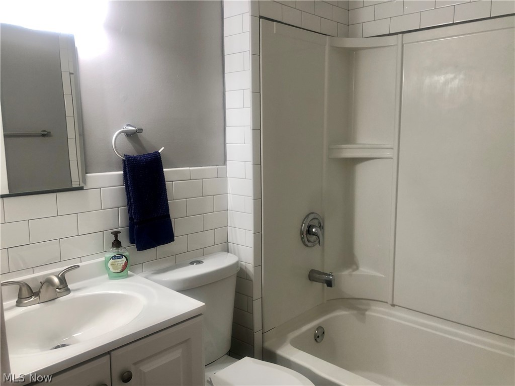 9211 Clifton Boulevard Cleveland OH 44102