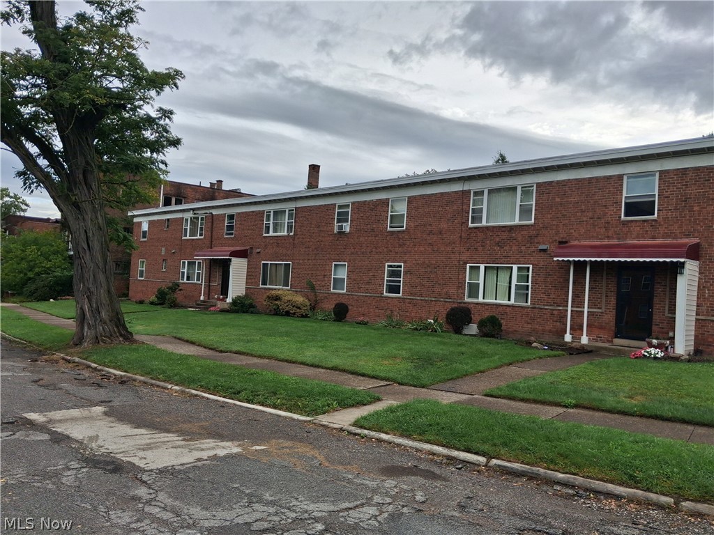 15978 Nelacrest East Cleveland OH 44112