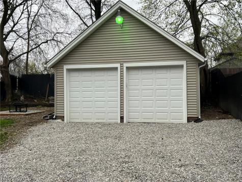 1395 Goodyear Boulevard Akron OH 44305