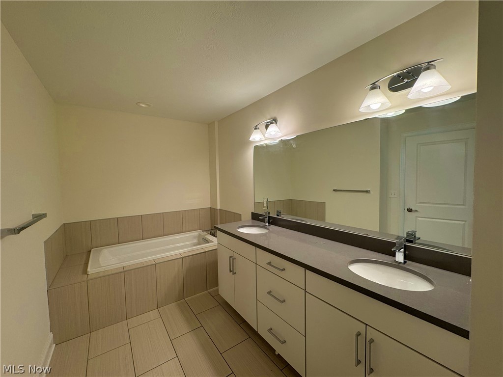 1361 Slate Court Cleveland Heights OH 44118