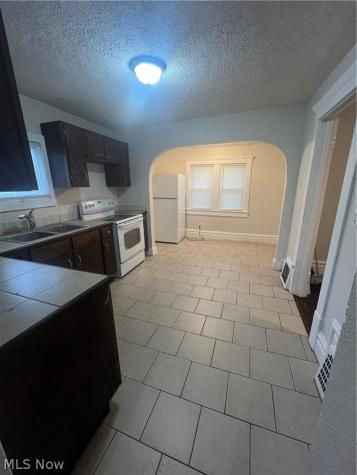 716 Grace Avenue Akron OH 44320