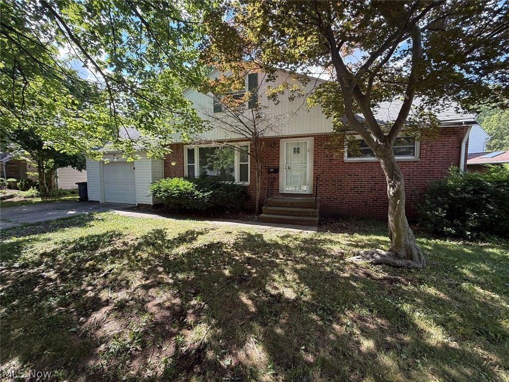 24113 E Silsby Road Beachwood OH 44122