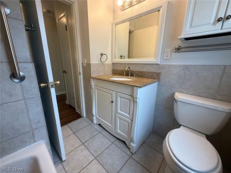 24113 E Silsby Road Beachwood OH 44122