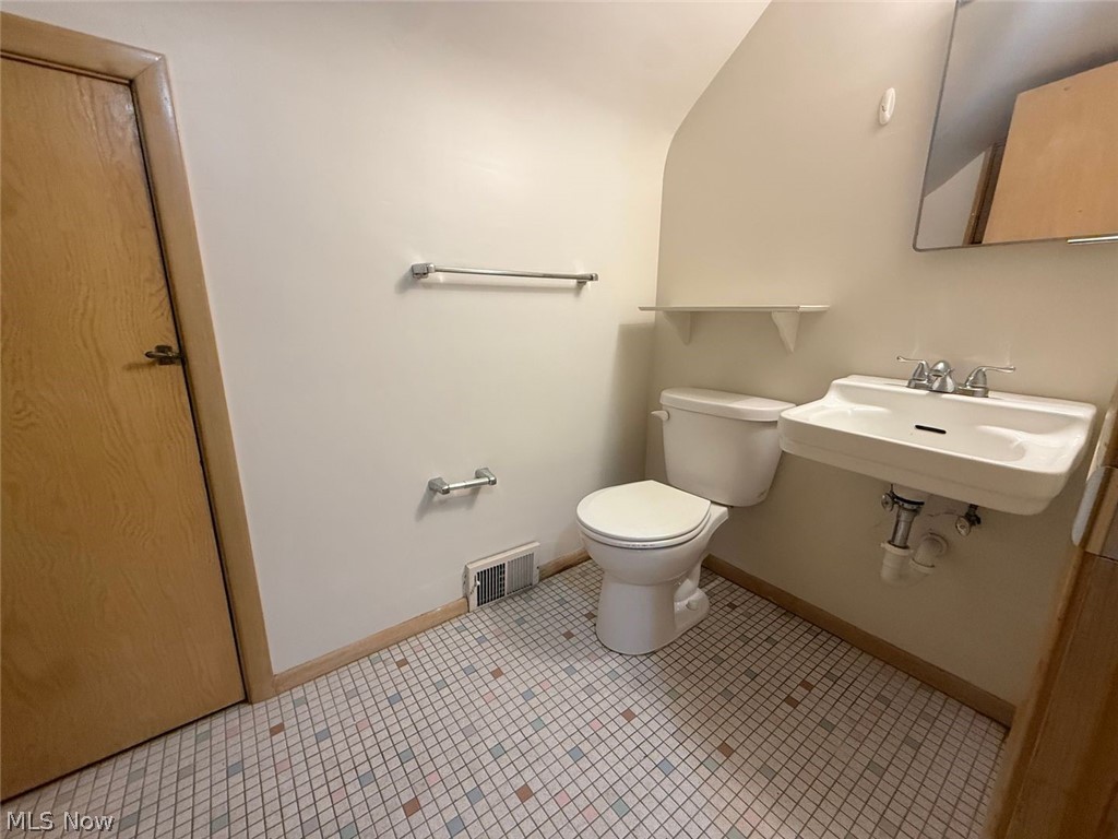 24113 E Silsby Road Beachwood OH 44122