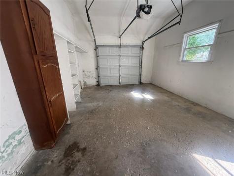 24113 E Silsby Road Beachwood OH 44122