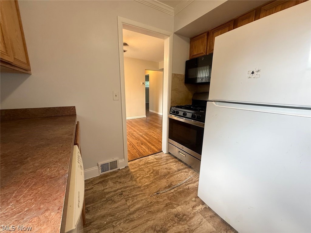 24113 E Silsby Road Beachwood OH 44122