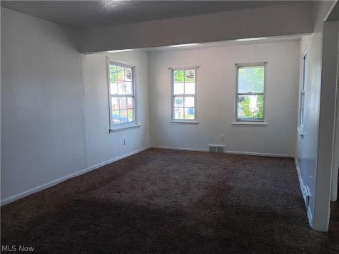 12405 Emery Avenue Cleveland OH 44135