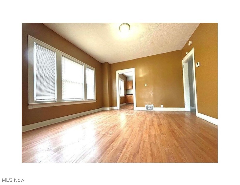 13436 - 13438 Hartford Road East Cleveland OH 44112