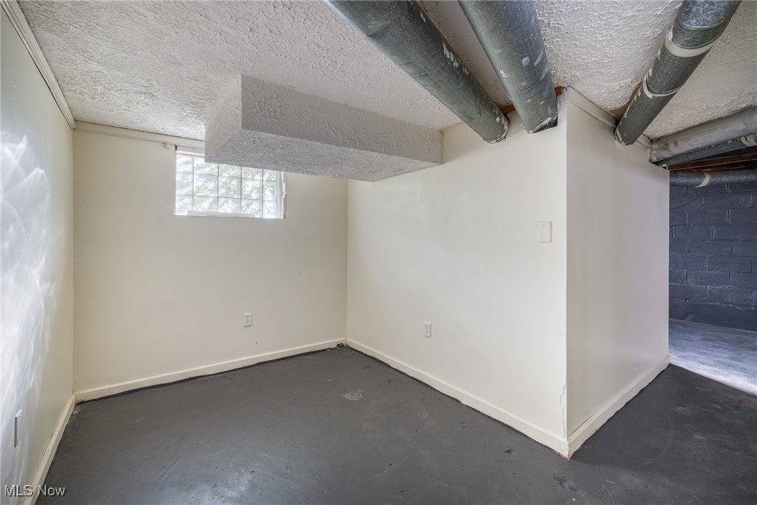 849 Glenn Street Akron OH 44320