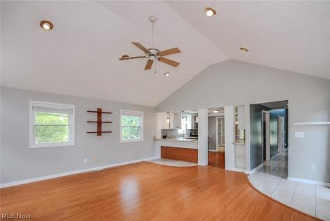 12433 Webster Road Strongsville OH 44136