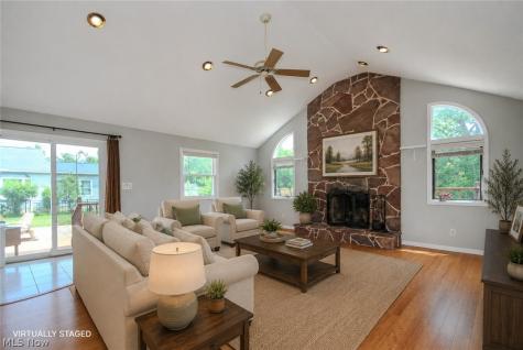 12433 Webster Road Strongsville OH 44136