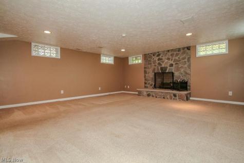 12433 Webster Road Strongsville OH 44136