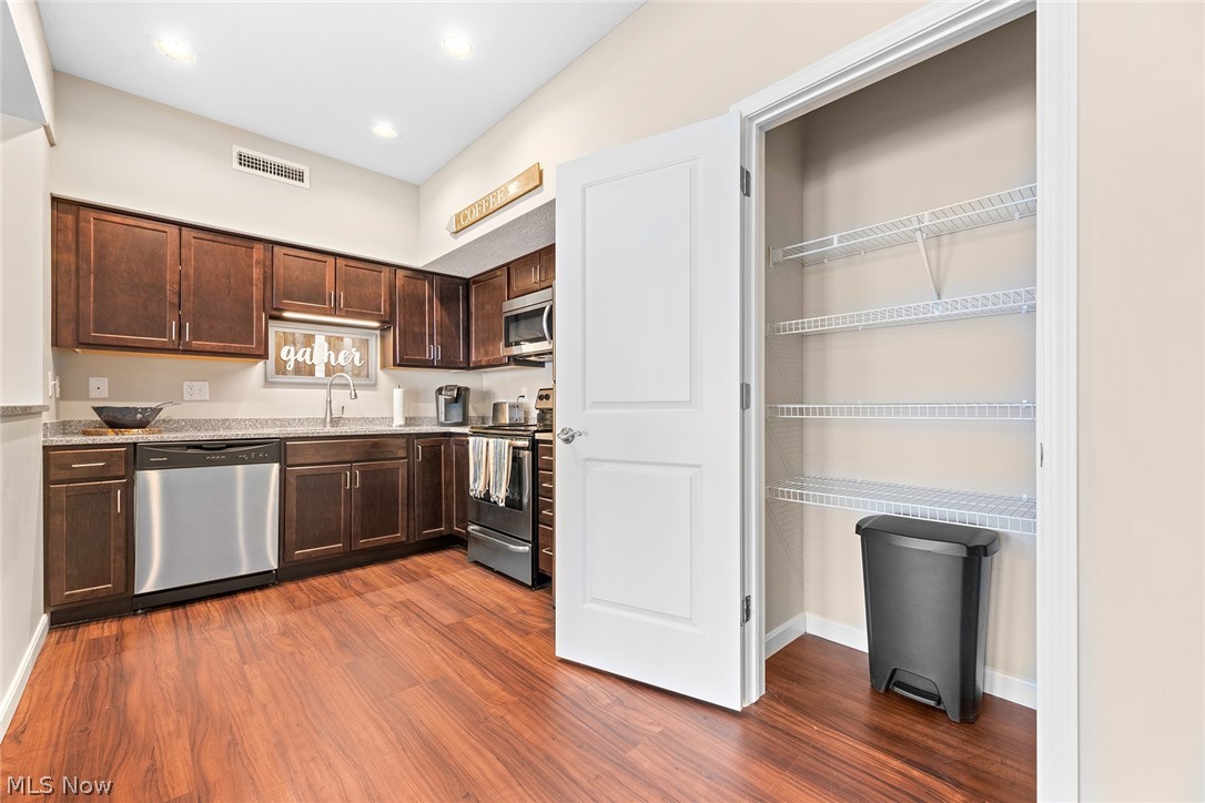 558 Colony Park Tallmadge OH 44278