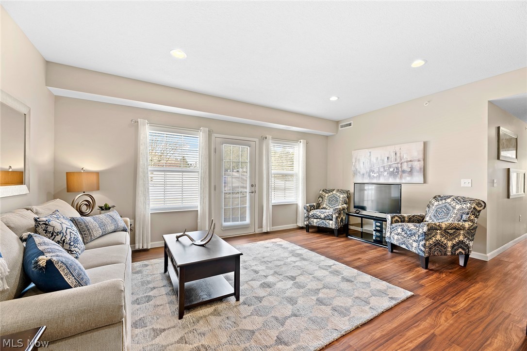 558 Colony Park Tallmadge OH 44278