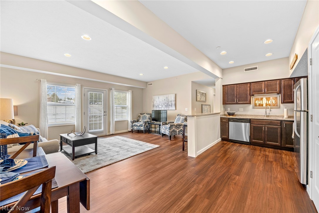 558 Colony Park Tallmadge OH 44278