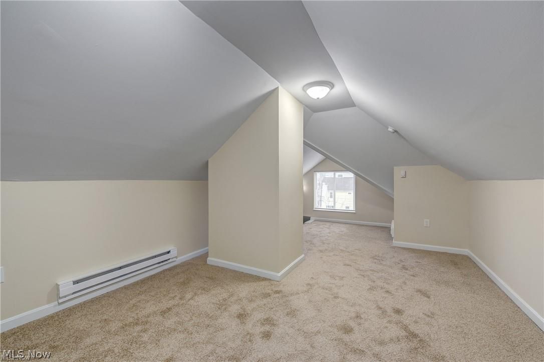 2085 Chesterland Avenue Lakewood OH 44107