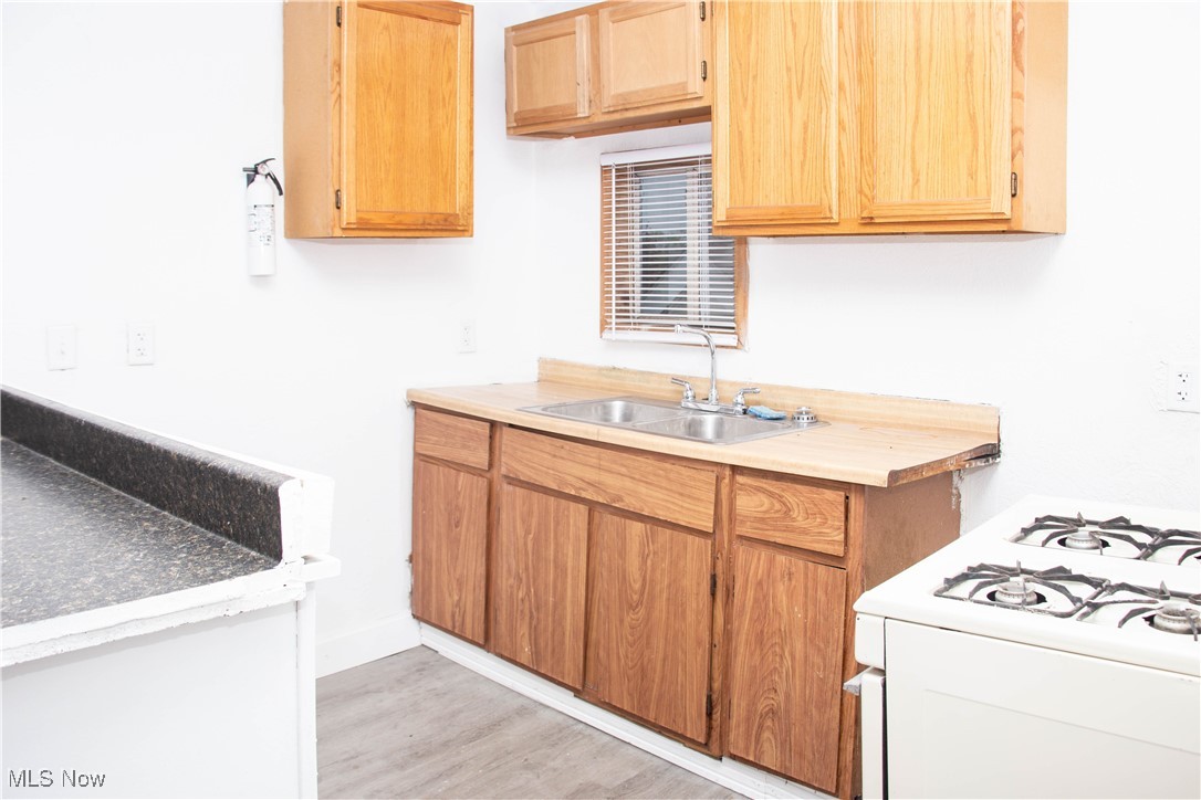 923 Baughman Street Akron OH 44320