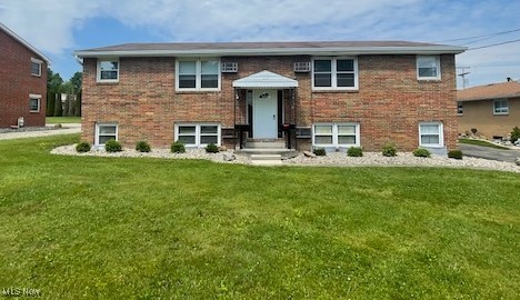 402 Caroline Avenue Hubbard OH 44425