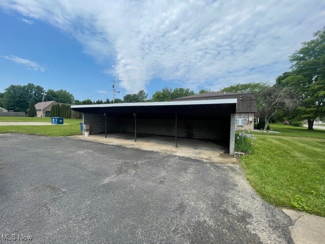 402 Caroline Avenue Hubbard OH 44425