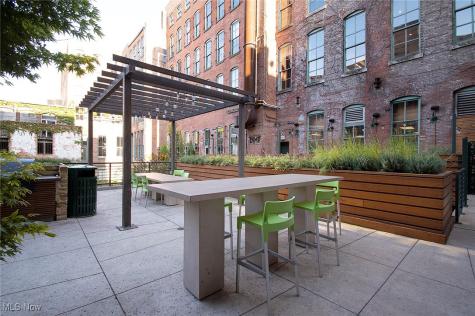 725 Johnson Court Cleveland OH 44113